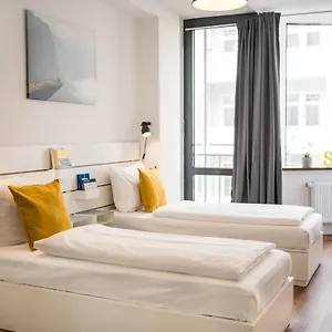 fantastic-2-bedroom-apartment.find-berlin-hotels.com/